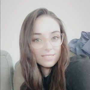 Meet your Posher, Stéphanie